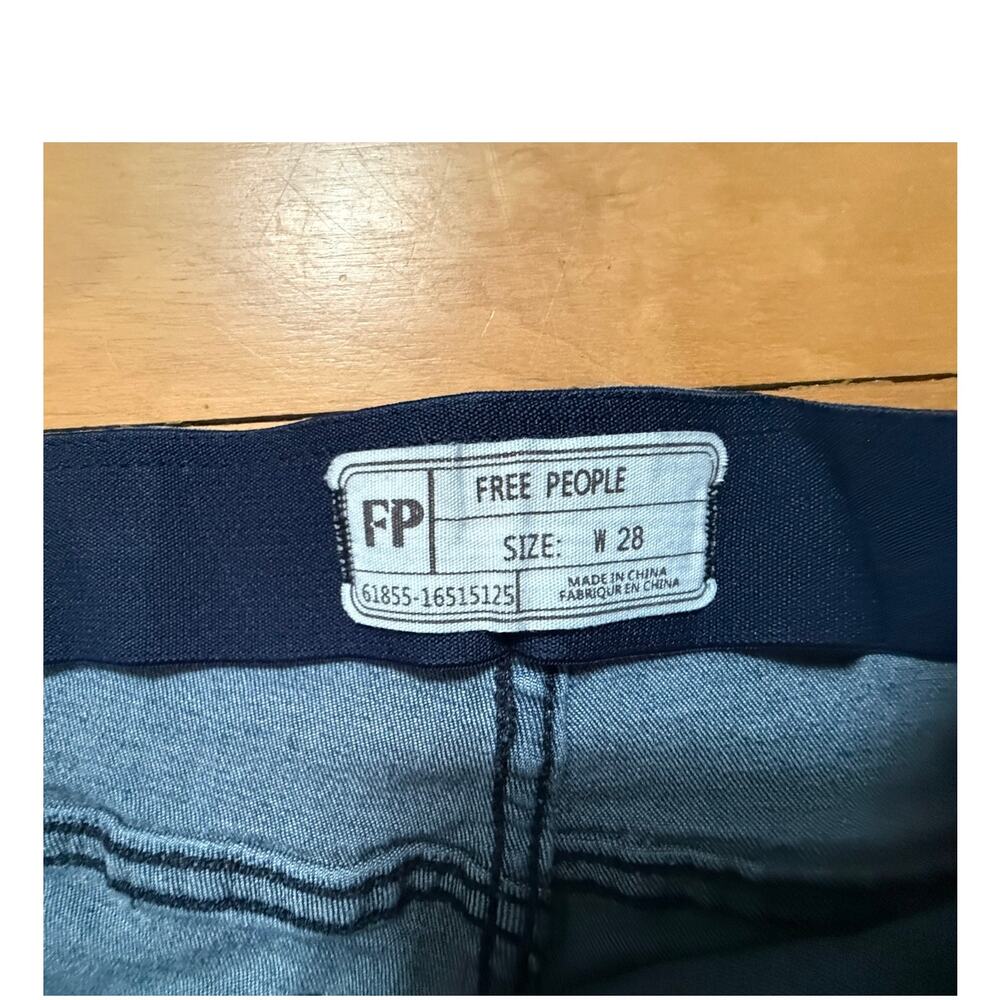 Free People We The Free Just Float On Flare Bell Bottom Jeans Blue - Size 28 EUC - Picture 3 of 5